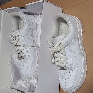 Size 6.5 nike air force 1s white/white